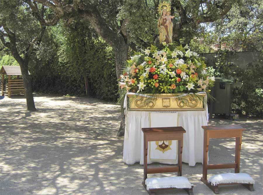 La Virgen del Carmen en el parque de la Casa Rosa de Torrelodones